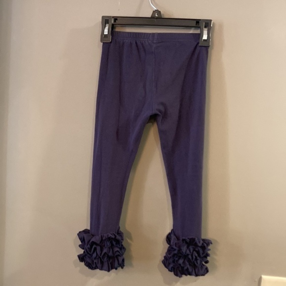 Navy Ruffle-bottom Leggings - Picture 3 of 3